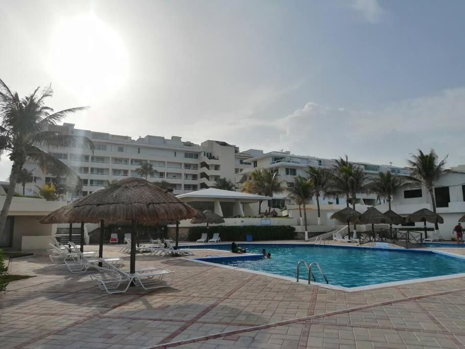 Confortable Depa En Condominio Frente Al Mar! Cancún Exterior foto